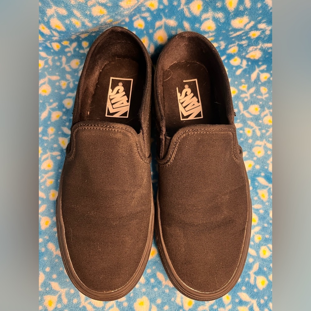 Women’s Slip On Vans - Size 8